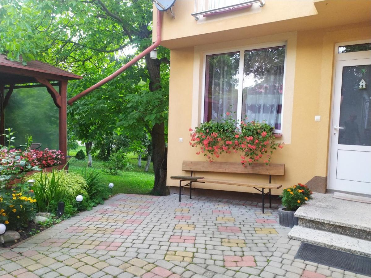 Apartament W Domu Na Wsi Daire Tomaszów Lubelski Dış mekan fotoğraf