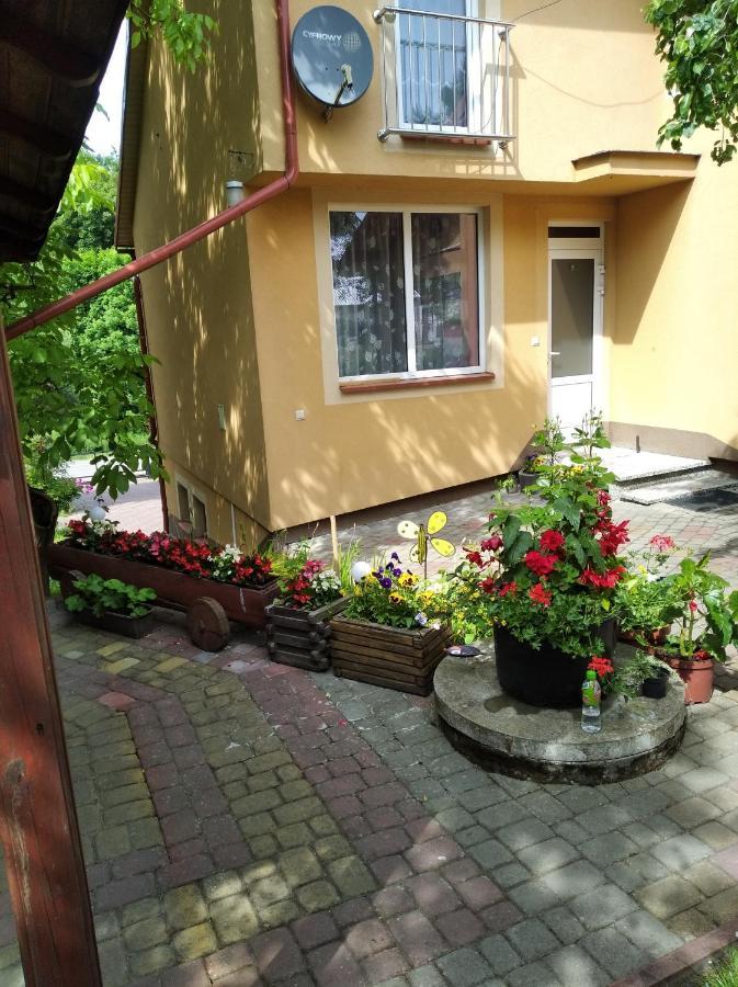 Apartament W Domu Na Wsi Daire Tomaszów Lubelski Dış mekan fotoğraf